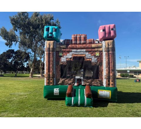 Minecraft bounce house (sku R180)